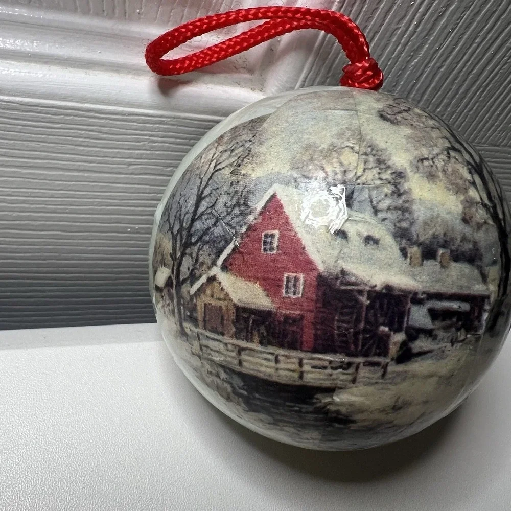 Vtg Christmas Ornament winter scene‎